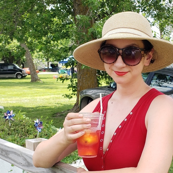 Meet your Posher, Max - Picture 2 of 6